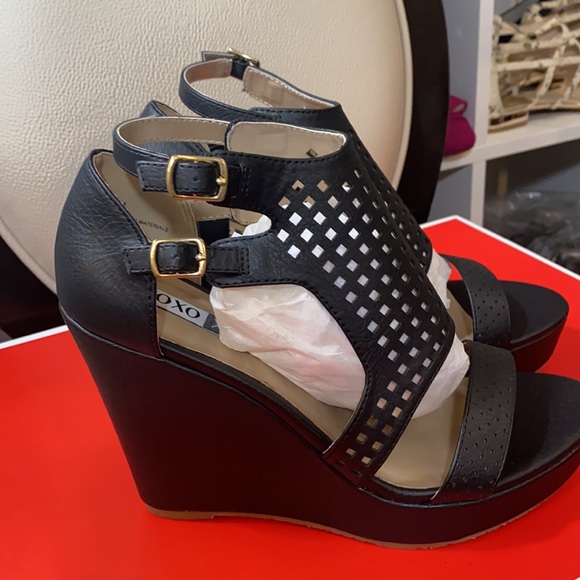 Beautiful XOXO brand new wedges Sandals. - Picture 5 of 7